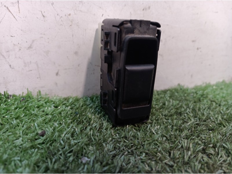 Recambio de mando elevalunas delantero derecho para dodge caliber s referencia OEM IAM 56040693AD 56040693AD 56040693