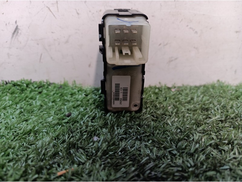 Recambio de mando elevalunas delantero derecho para dodge caliber s referencia OEM IAM 56040693AD 56040693AD 56040693