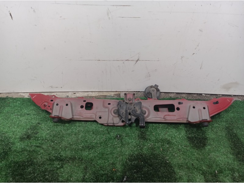 Recambio de travesaño superior para toyota yaris (ksp9/scp9/nlp9) básico referencia OEM IAM   