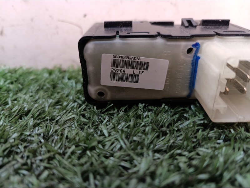 Recambio de mando elevalunas trasero izquierdo para dodge caliber s referencia OEM IAM 56040693AD 56040693AD 56040693