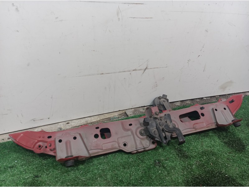 Recambio de travesaño superior para toyota yaris (ksp9/scp9/nlp9) básico referencia OEM IAM   