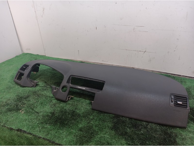 Recambio de salpicadero para volvo c30 1.6 d drive kinetic referencia OEM IAM 30722599 30722599 30722599