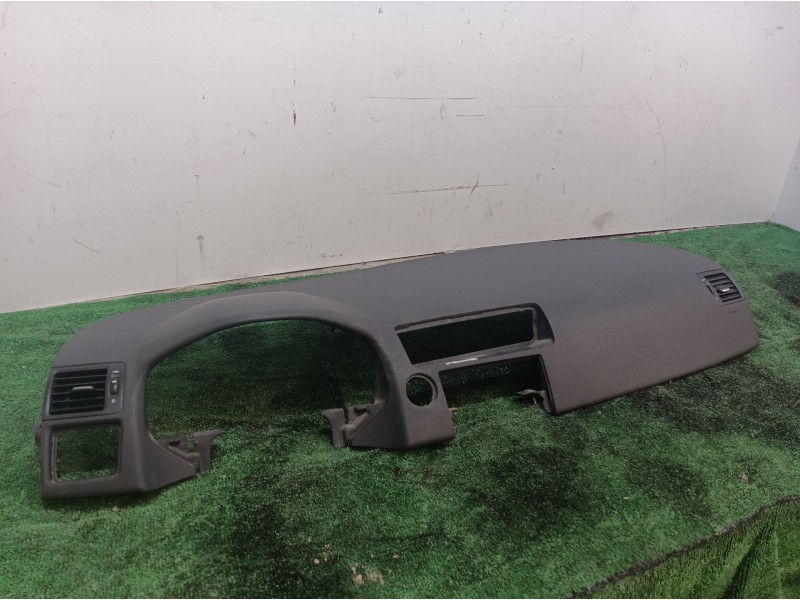 Recambio de salpicadero para volvo c30 1.6 d drive kinetic referencia OEM IAM 30722599 30722599 30722599