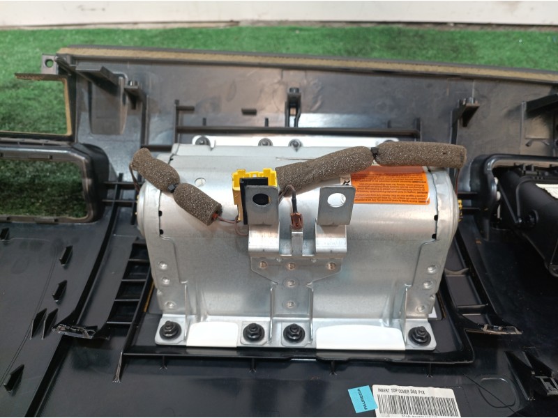 Recambio de salpicadero para volvo c30 1.6 d drive kinetic referencia OEM IAM 30722599 30722599 30722599