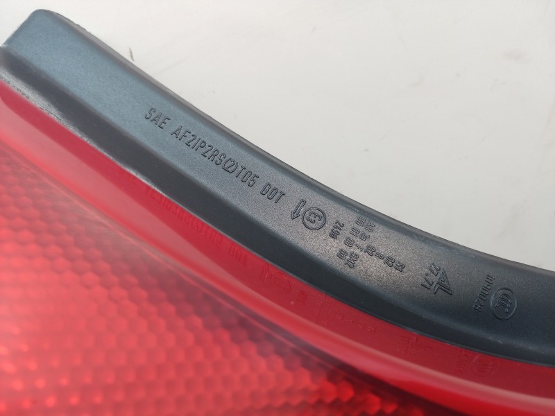 Recambio de piloto trasero derecho para volvo c30 1.6 d drive kinetic referencia OEM IAM 27710205 27710205 27710205