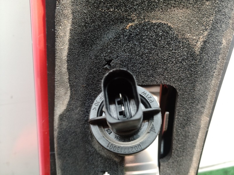 Recambio de piloto trasero derecho para volvo c30 1.6 d drive kinetic referencia OEM IAM 27710205 27710205 27710205