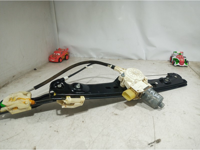 Recambio de elevalunas delantero derecho para bmw serie 3 berlina (e90) 316d referencia OEM IAM 6927028 6927028 6927028