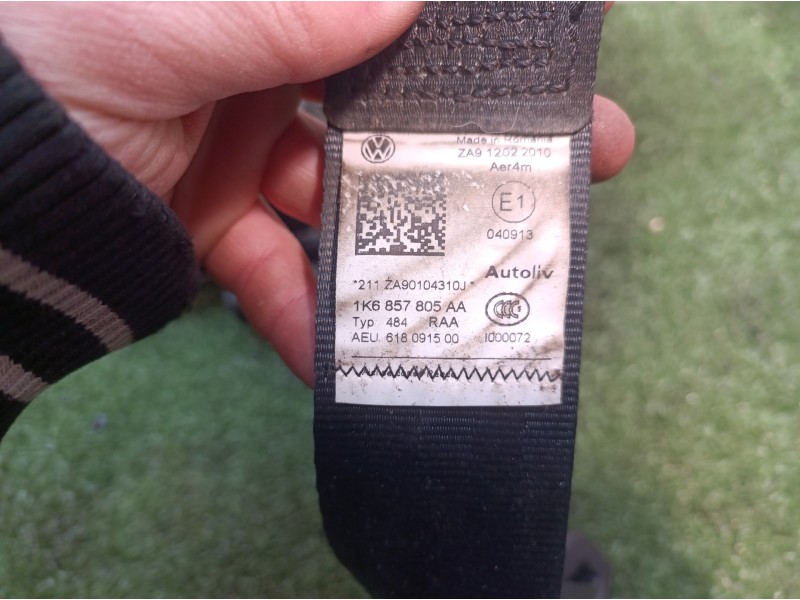 Recambio de cinturon seguridad trasero izquierdo para volkswagen golf vi (5k1) advance referencia OEM IAM 1K6857805AA 1K6857805A
