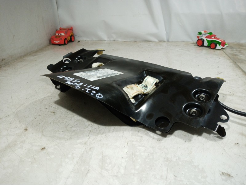 Recambio de airbag rodilla para chrysler voyager (rg) 2.8 crd executive referencia OEM IAM P04680560AB P04680560AB P04680560