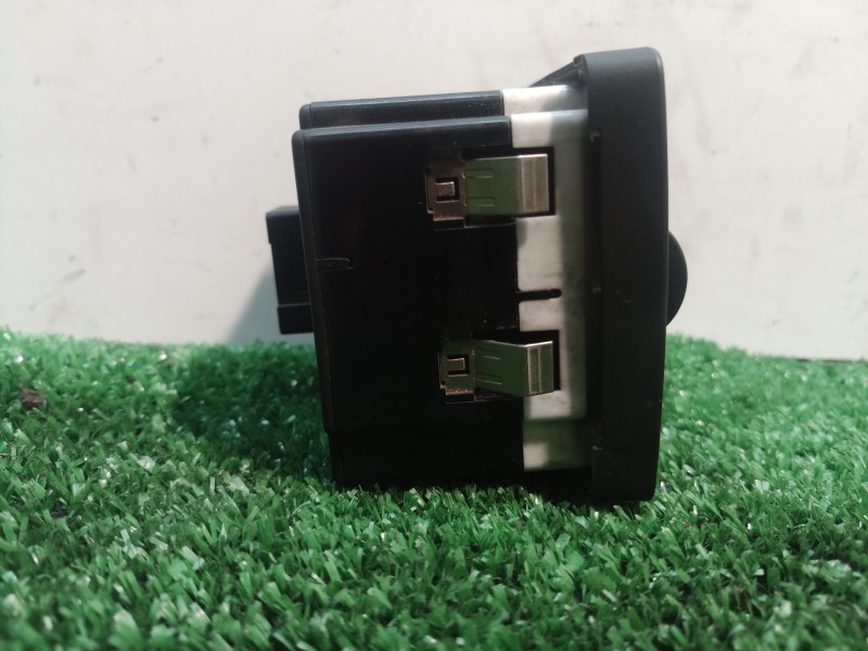 Recambio de mando luces para volvo c30 1.6 d drive kinetic referencia OEM IAM 30739300 30739300 30739300