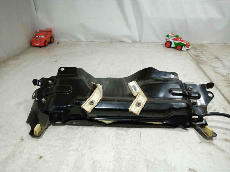 Recambio de airbag rodilla para chrysler voyager (rg) 2.8 crd executive referencia OEM IAM P04680560AB P04680560AB P04680560