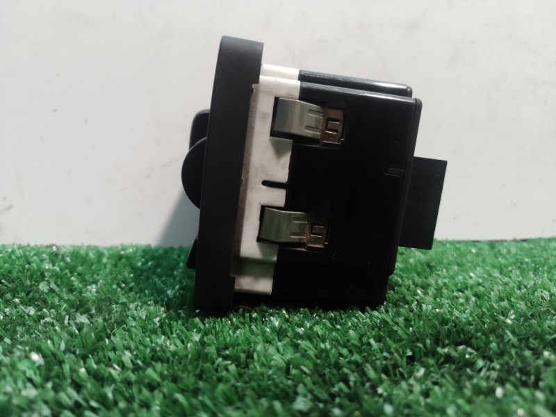 Recambio de mando luces para volvo c30 1.6 d drive kinetic referencia OEM IAM 30739300 30739300 30739300