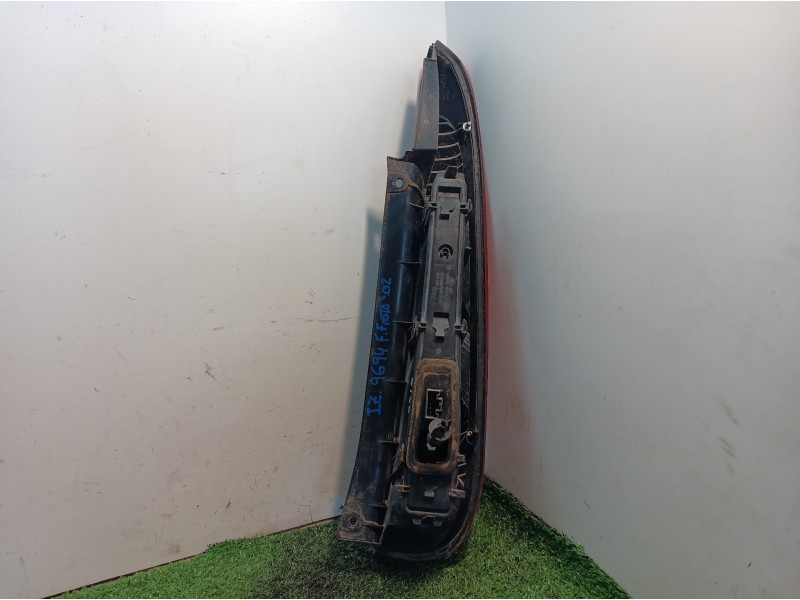 Recambio de piloto trasero izquierdo para ford fiesta (cbk) ambiente referencia OEM IAM 2S6113A603B 2S6113A603B 2S6113N004AC