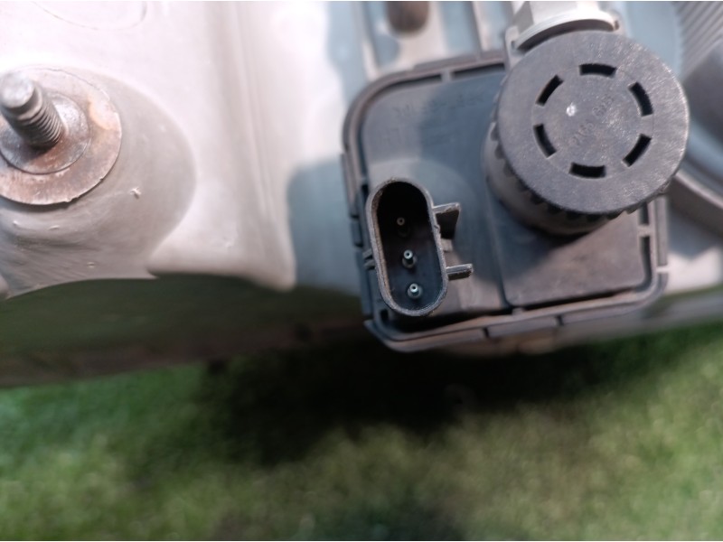 Recambio de faro izquierdo para daewoo nubira berlina 2.0 cat referencia OEM IAM 0301000919 0301000919 0301000711