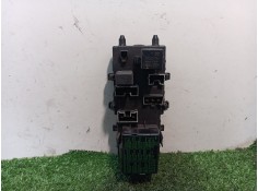 Recambio de caja reles / fusibles para mitsubishi colt (cj0) 1300 glx referencia OEM IAM   