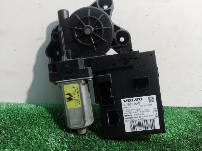 Recambio de elevalunas delantero derecho para volvo c30 1.6 d drive kinetic referencia OEM IAM 30798106AB 30798106AB 30798106AB