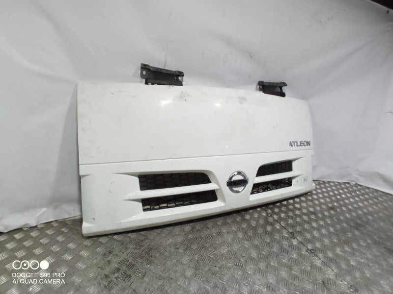 Recambio de capot para nissan atleon 120 atleon 120 referencia OEM IAM   