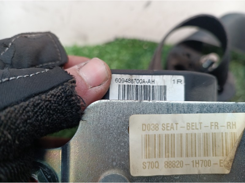 Recambio de cinturon seguridad delantero derecho para kia cee´d emotion referencia OEM IAM 609488700AAH 609436000 888201H700