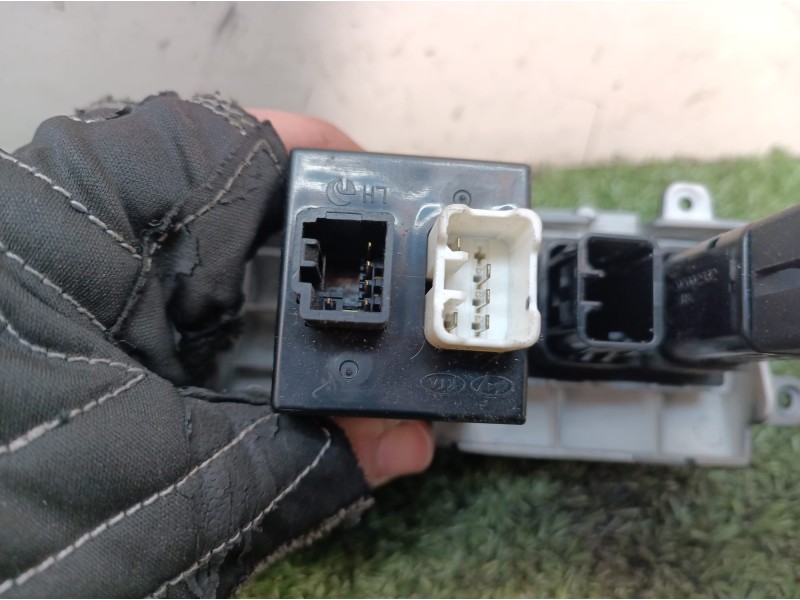 Recambio de mando multifuncion para kia cee´d emotion referencia OEM IAM 933001H000EQ 933001H000EQ 933001H000