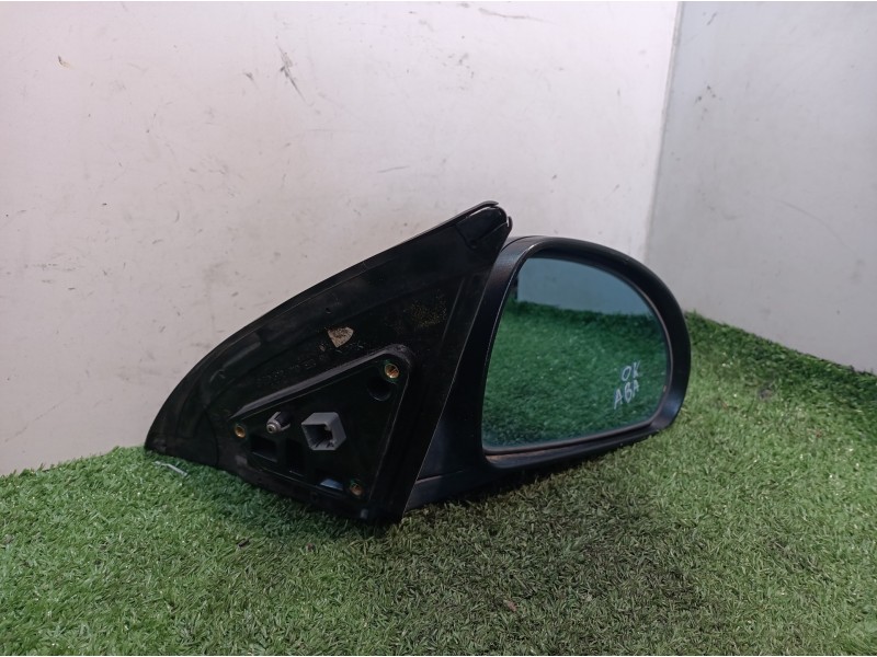 Recambio de retrovisor derecho para kia cee´d emotion referencia OEM IAM 022608 022608 022609