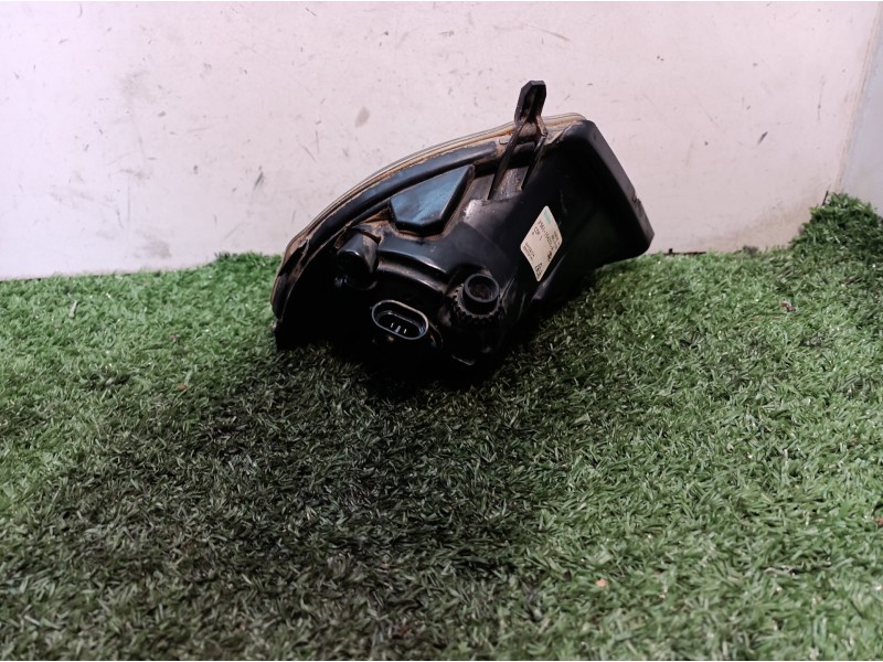 Recambio de faro antiniebla derecho para ford fiesta (cbk) ambiente referencia OEM IAM 2S6115K201A 2S6115K201A 89202181