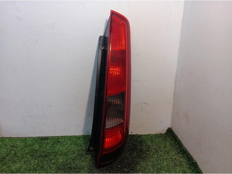 Recambio de piloto trasero derecho para ford fiesta (cbk) ambiente referencia OEM IAM 2S6113N004AD 2S6113N004AD 2S6113N004