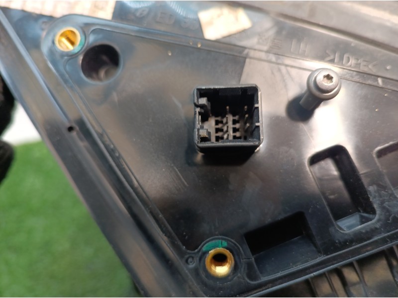 Recambio de retrovisor izquierdo para kia cee´d emotion referencia OEM IAM 876051H261 876051H261 022608