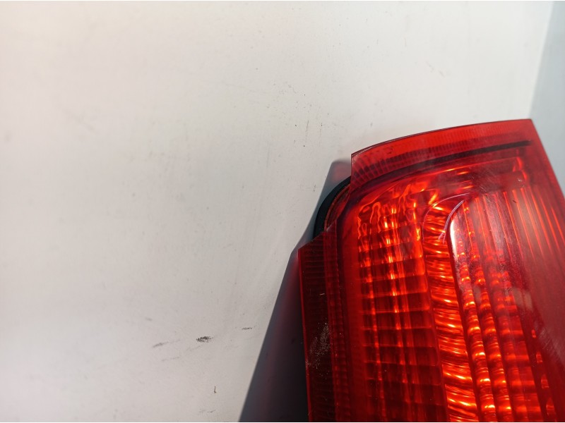 Recambio de piloto trasero izquierdo para ford fiesta (cbk) ambiente referencia OEM IAM 2S5113A603B 2S5113A603B 2S6113N004AD