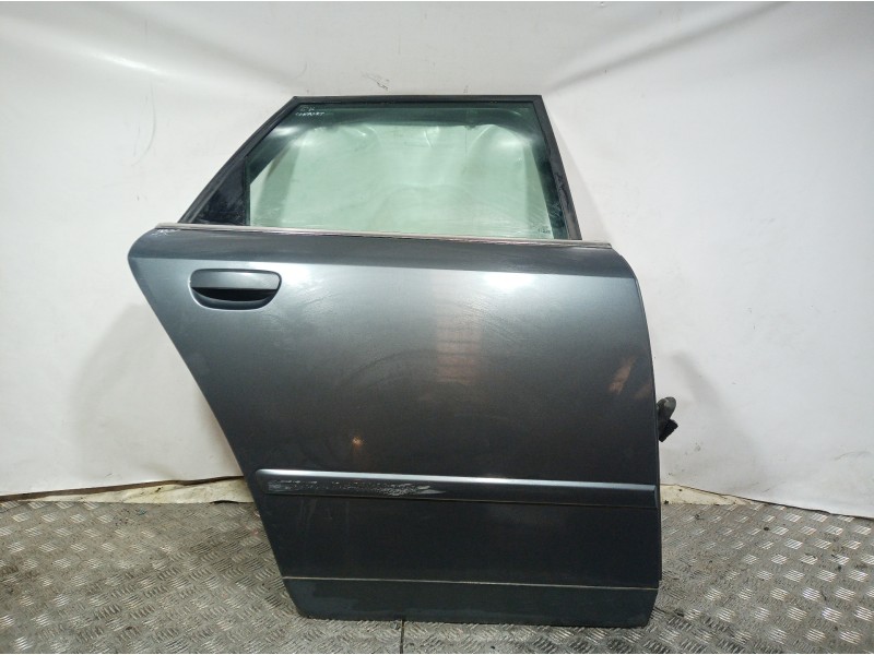 Recambio de puerta trasera derecha para audi a4 avant (8e) 1.9 tdi (96kw) referencia OEM IAM   