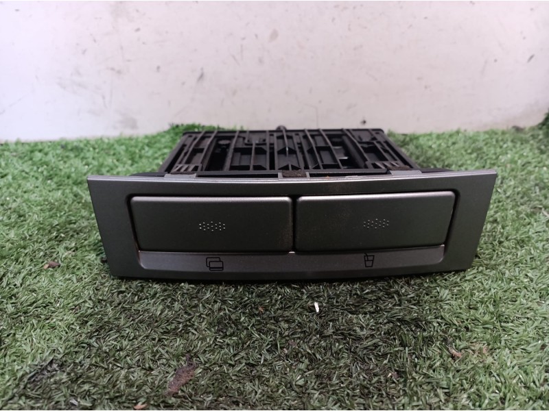 Recambio de cenicero para alfa romeo 147 (190) 1.9 jtd cat referencia OEM IAM 7352990590 7352990590 17270010