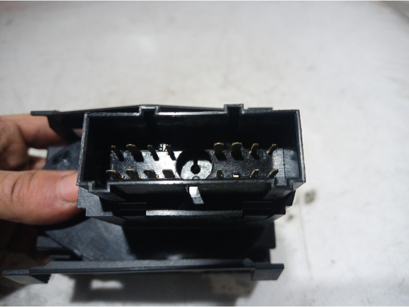 Recambio de mando luces para ford fiesta (cb1) referencia OEM IAM 6S6T13A024EA 6S6T13A024EA 6S6T13A024