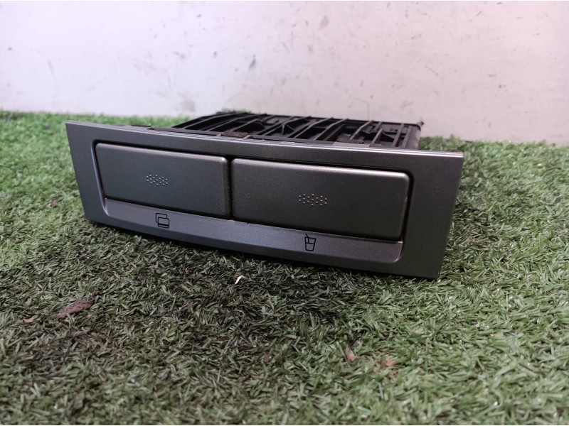 Recambio de cenicero para alfa romeo 147 (190) 1.9 jtd cat referencia OEM IAM 7352990590 7352990590 17270010