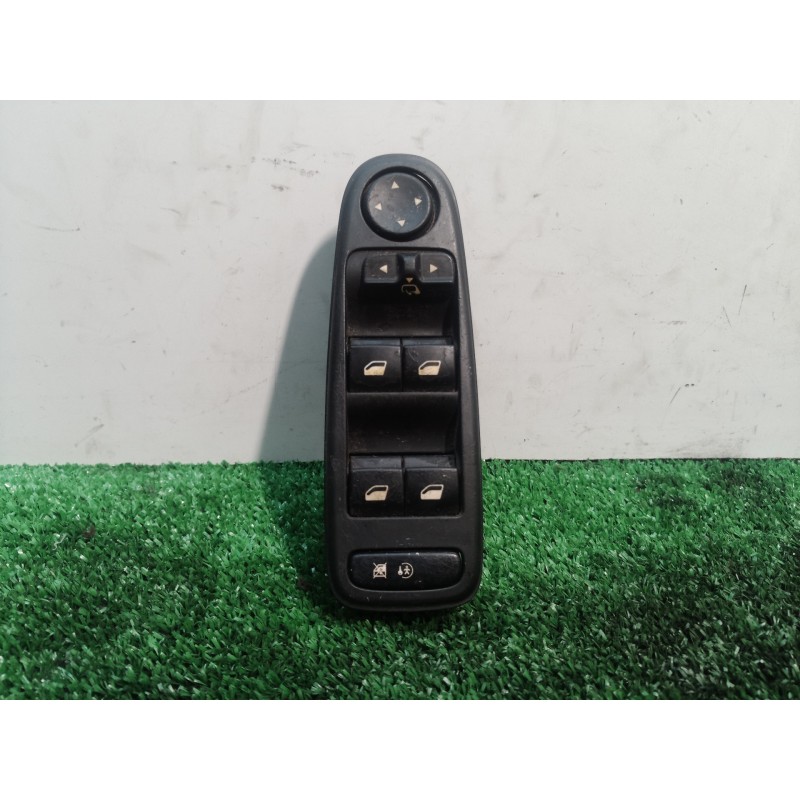 Recambio de mando elevalunas delantero izquierdo para citroën c4 picasso business class referencia OEM IAM 532650 532650 532650