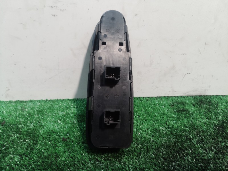 Recambio de mando elevalunas delantero izquierdo para citroën c4 picasso business class referencia OEM IAM 532650 532650 532650