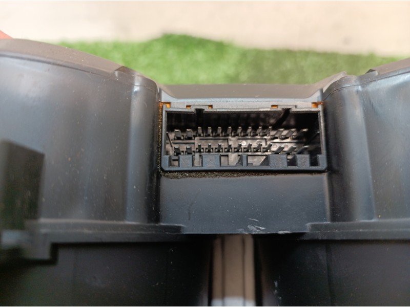 Recambio de cuadro instrumentos para daewoo kalos 1.2 se referencia OEM IAM 96413407 96413407 96413407