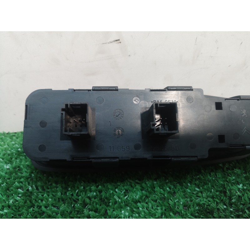 Recambio de mando elevalunas delantero izquierdo para citroën c4 picasso business class referencia OEM IAM 532650 532650 532650