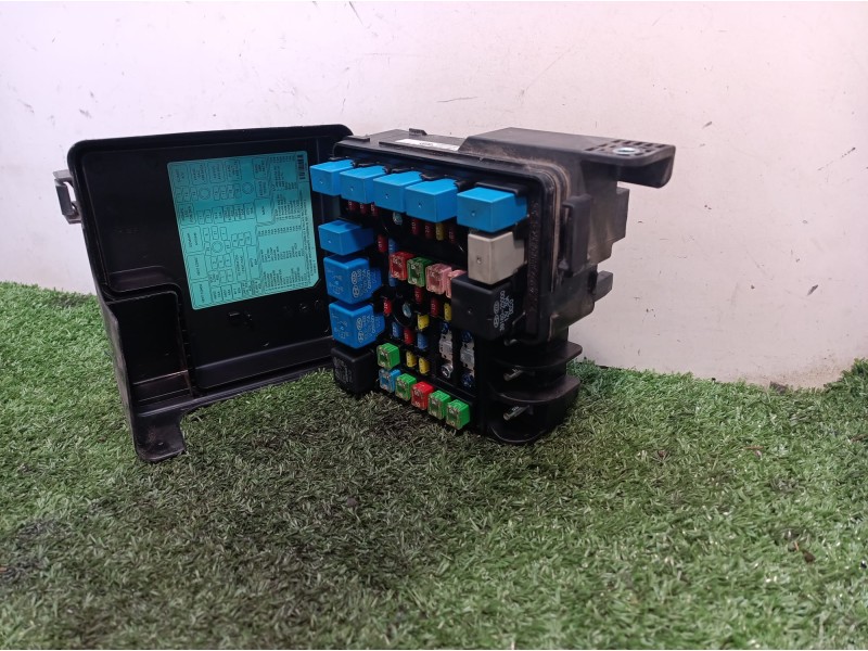 Recambio de caja reles / fusibles para kia cee´d emotion referencia OEM IAM 919501H030 919501H030 919501H030