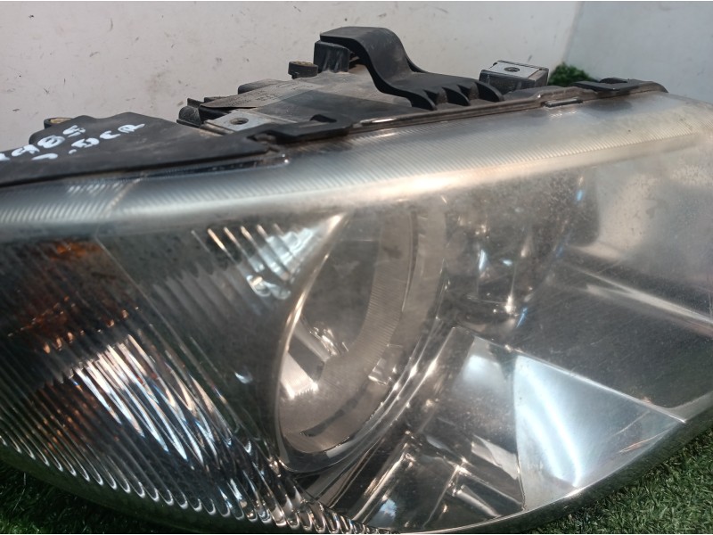 Recambio de faro derecho para chrysler voyager (rg) 2.8 crd executive referencia OEM IAM 04857830ABH 04857830ABH 6240200000