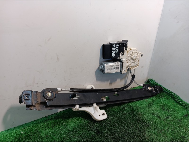 Recambio de elevalunas trasero derecho para seat altea (5p1) sport referencia OEM IAM 5P0839462A 5P0839462A 1K0959704E