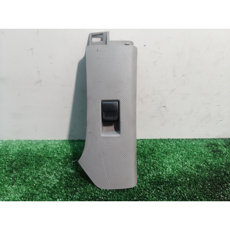 Recambio de mando elevalunas delantero derecho para toyota yaris (ksp9/scp9/nlp9) básico referencia OEM IAM 742310D090 742310D09