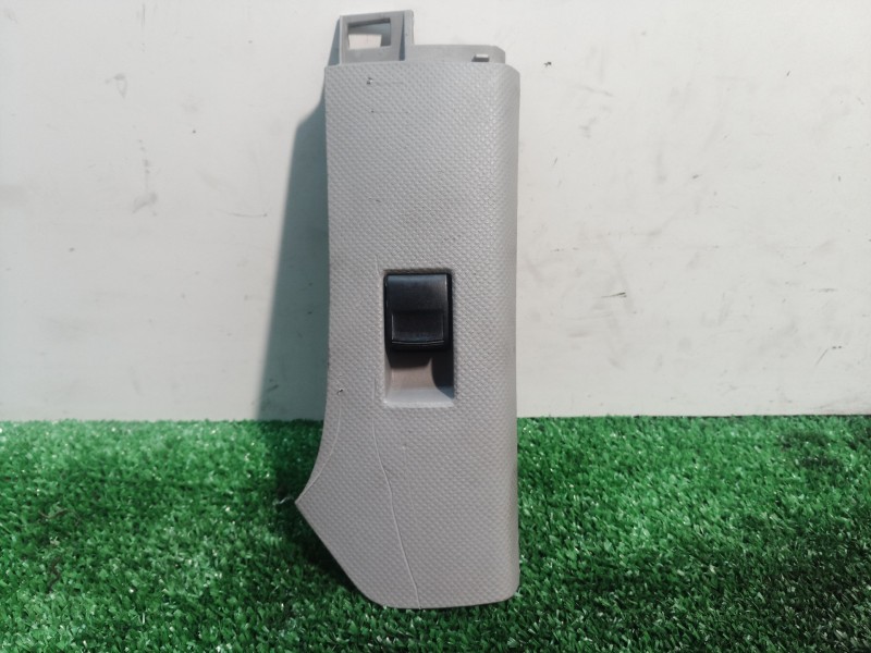 Recambio de mando elevalunas delantero derecho para toyota yaris (ksp9/scp9/nlp9) básico referencia OEM IAM 742310D090 742310D09