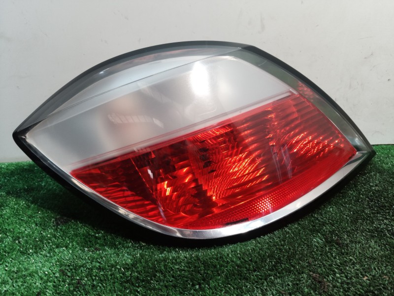 Recambio de piloto trasero izquierdo para opel astra h ber. cosmo referencia OEM IAM 00865301 00865301 24451835