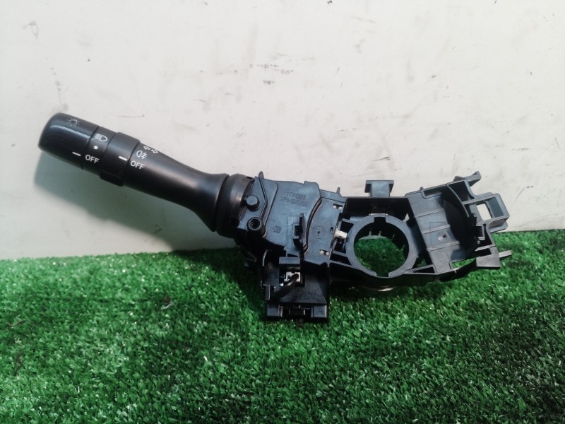 Recambio de mando luces para toyota yaris (ksp9/scp9/nlp9) básico referencia OEM IAM 17F001 17F001 17F001