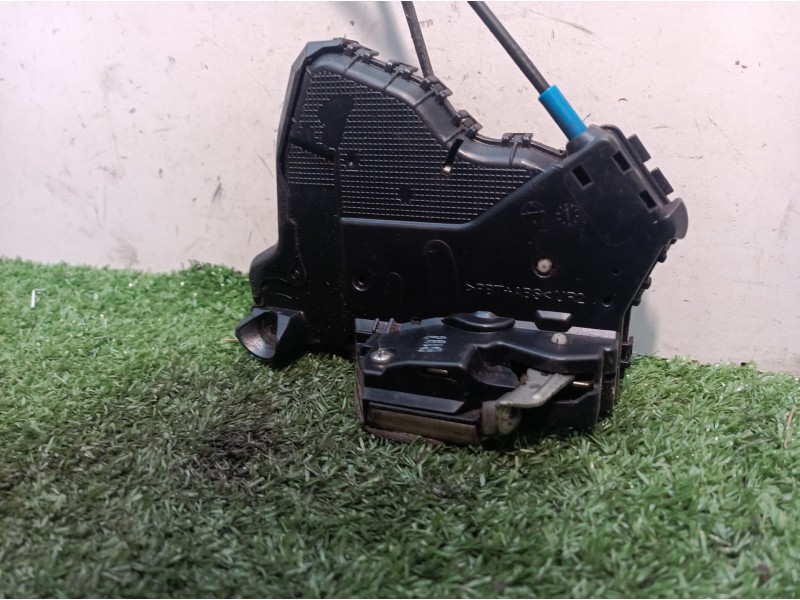Recambio de cerradura puerta delantera derecha para toyota auris luna+ referencia OEM IAM   
