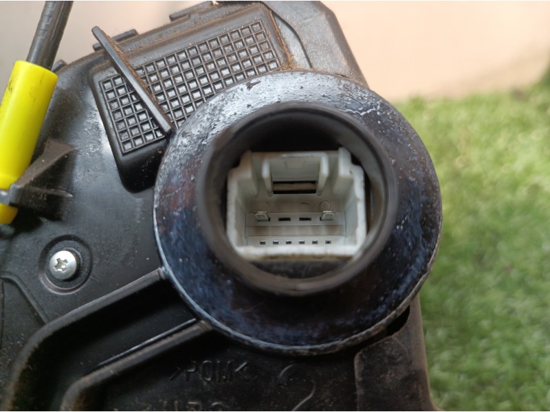 Recambio de cerradura puerta delantera derecha para toyota auris luna+ referencia OEM IAM   