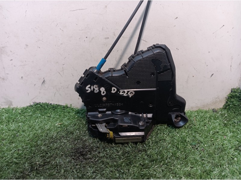 Recambio de cerradura puerta delantera izquierda para toyota auris luna+ referencia OEM IAM   