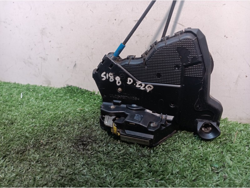 Recambio de cerradura puerta delantera izquierda para toyota auris luna+ referencia OEM IAM   