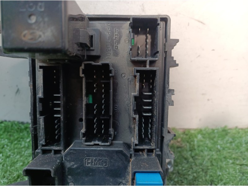 Recambio de caja reles / fusibles para hyundai getz (tb) 1.5 crdi referencia OEM IAM   