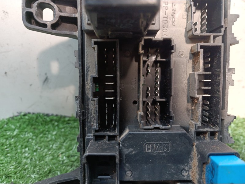 Recambio de caja reles / fusibles para hyundai getz (tb) 1.5 crdi referencia OEM IAM   