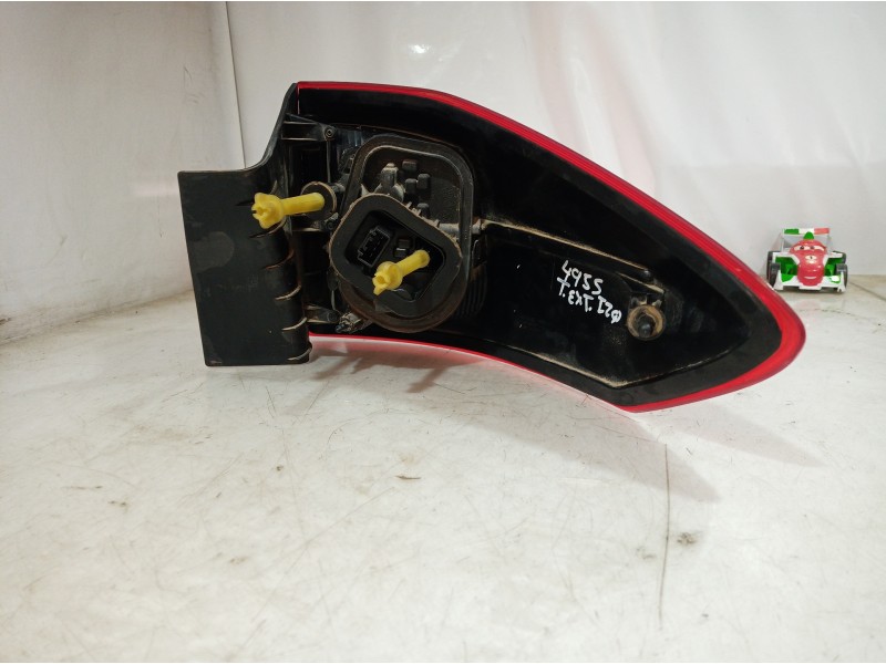 Recambio de piloto trasero izquierdo para ford c-max edition referencia OEM IAM AM5113405BF AM5113405BF AM5113405